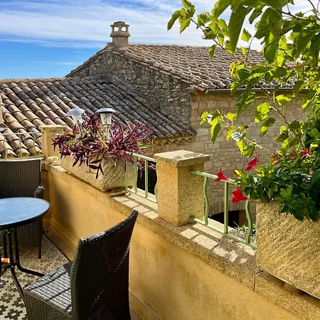 住宿加早餐酒店 Locastillon