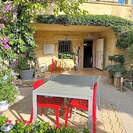 Bed & Breakfast Locastillon