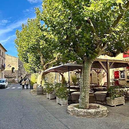Bed & Breakfast Locastillon 3*